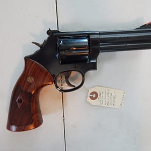 USED S &#038; W Model 586-8 357 mag